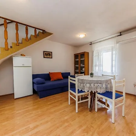 Apartment By The Sea Kastel Luksic, - 21921 *